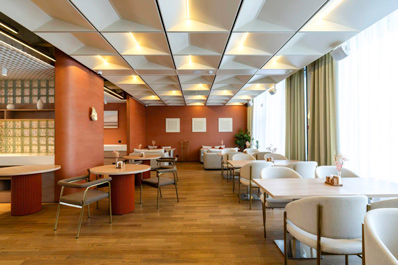 Restaurant, Renion Hotel