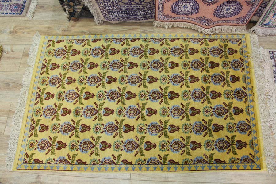 Silk Carpet Factory Hudjum, Samarkand Silk Carpet Factory Hudjum, Samarkand