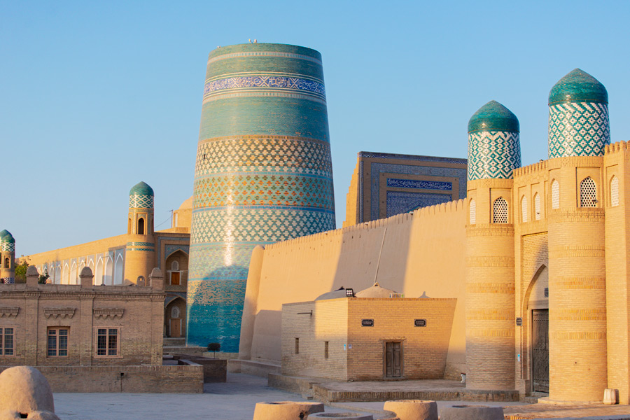 Kalta-minor Minaret Kalta-minor Minaret, Khiva