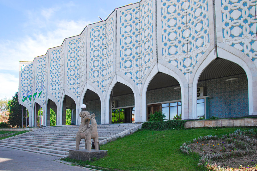Central Exhibition Hall of the Academy of Arts, Tashkent Central Exhibition Hall of the Academy of Arts, Tashkent