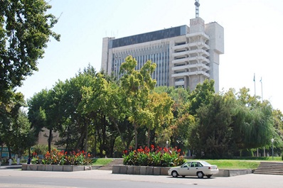 Sharq - Verlagsgesellschaft, Taschkent