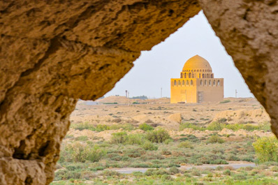 Sultan Sandzhar Mausoleum, Merv, Turkmenistan
