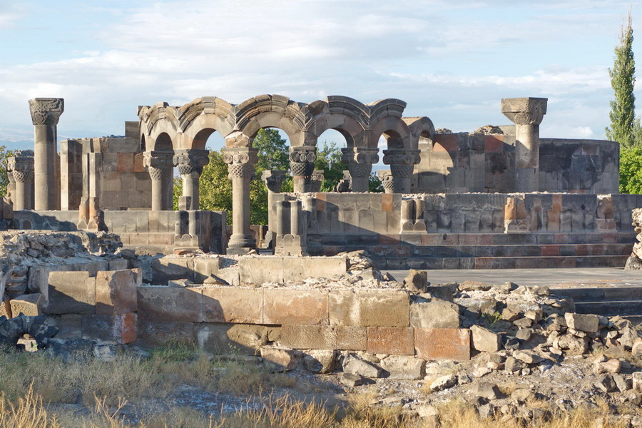 Храм Звартноц, Армения