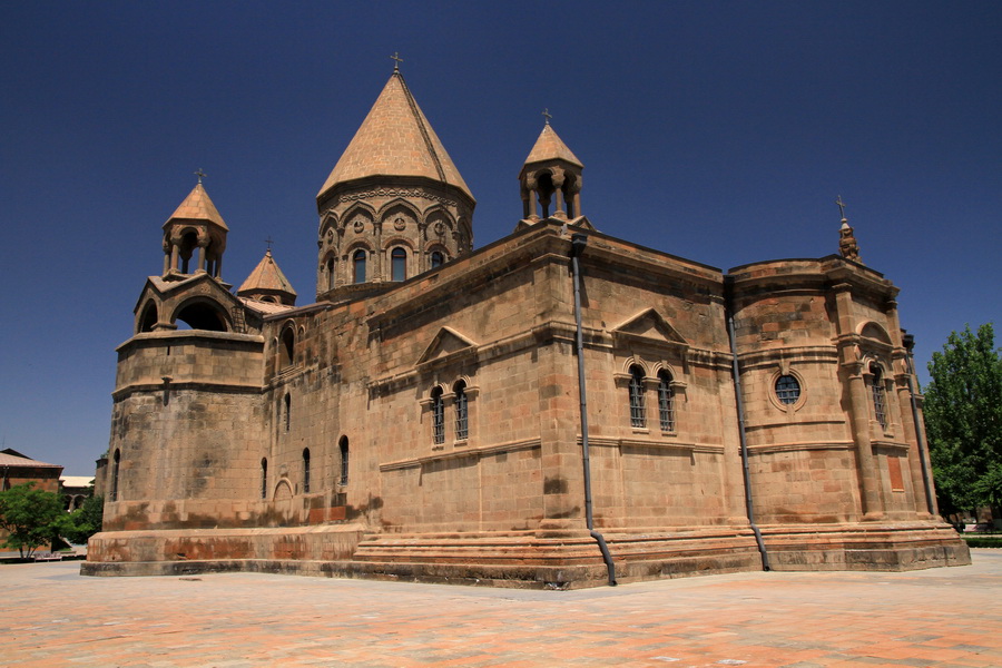 Top 15 Places to Visit in Armenia, Echmiadzin Cathedral