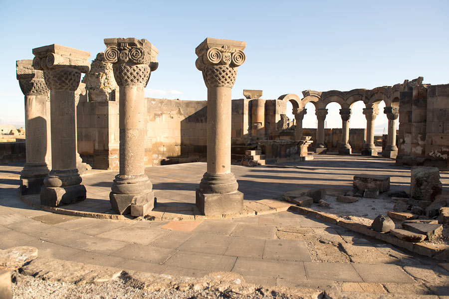 Templo Zvartnots, Armenia