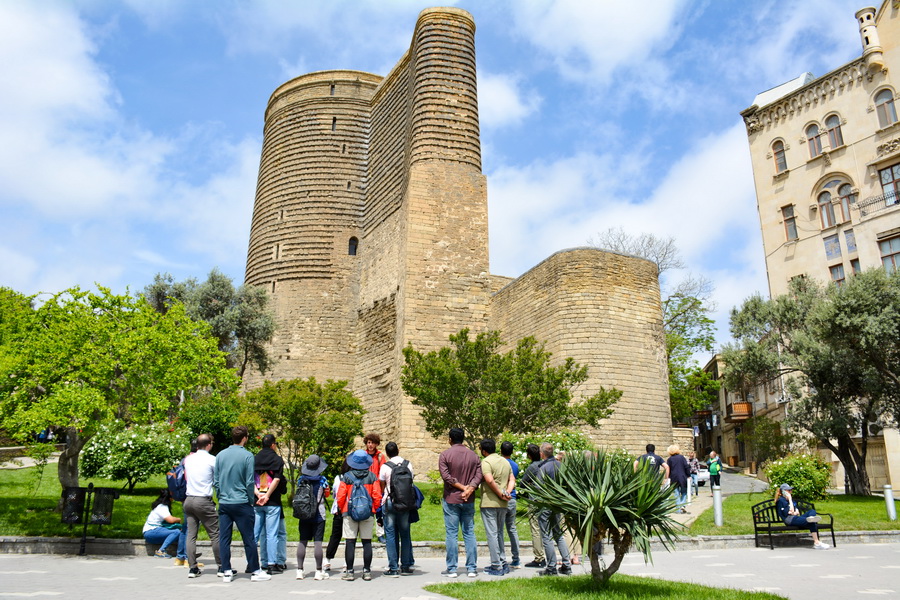 Tours privados y excursiones de un día a Bakú