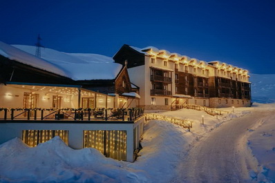 Hotel, Alpina Hotel