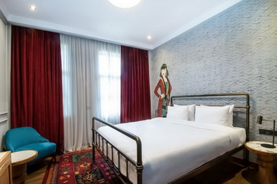 Standard queen room, The Blue Fox Tbilisi Hotel