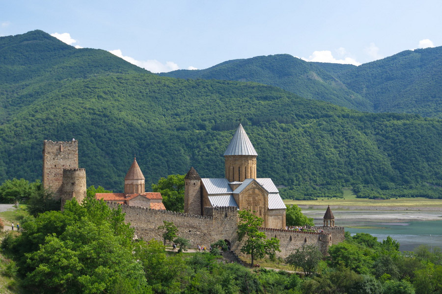 Ananuri Fortress, Top 15 Places to Visit in Georgia