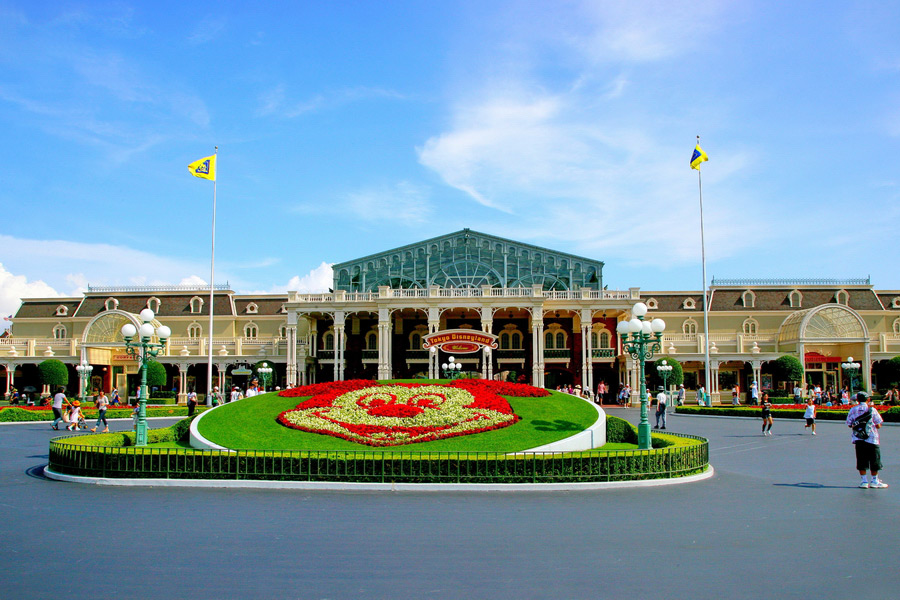 World Bazaar, Tokyo Disneyland