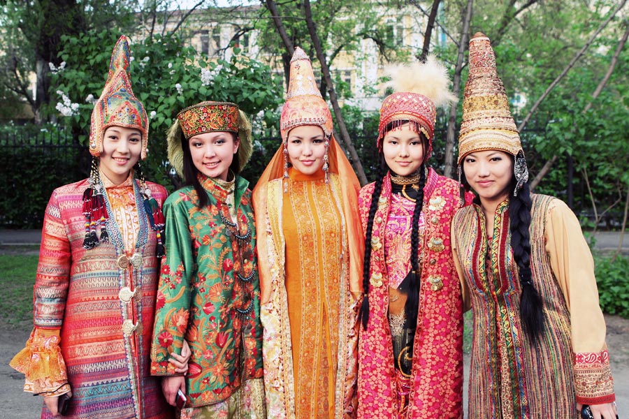 Как называется казахское национальное платье