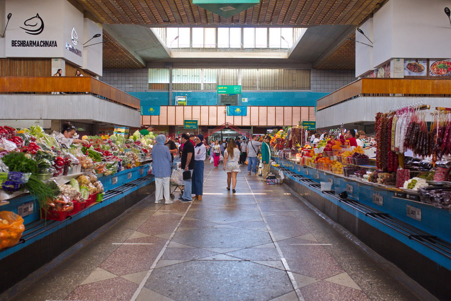 Zelyony (Green) Bazaar, Almaty