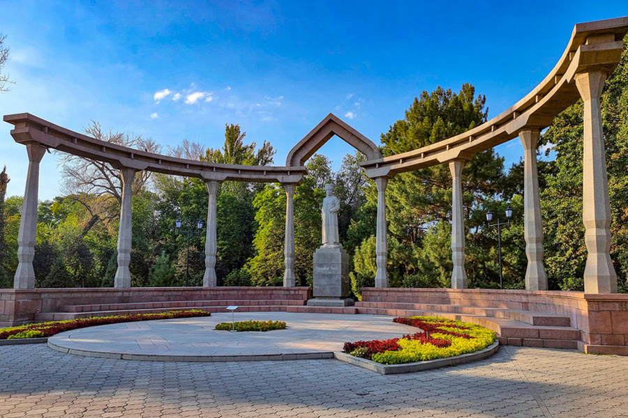 Oak Park, Bishkek Oak Park, Bishkek