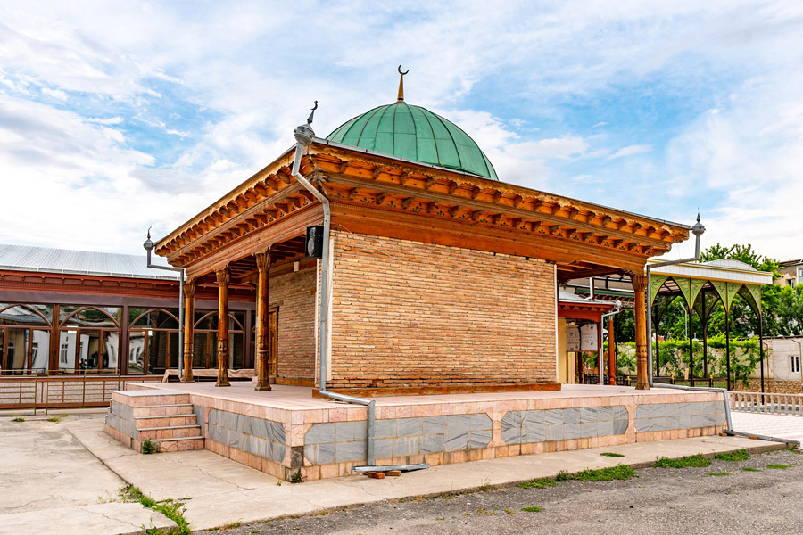 Khazrati-Shokh Mausoleum, Istaravshan