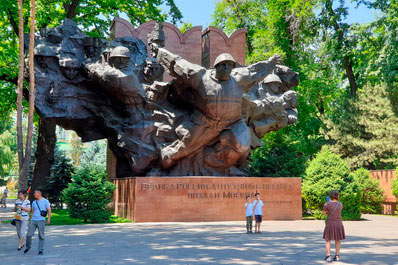 Panfilov-Park, Almaty