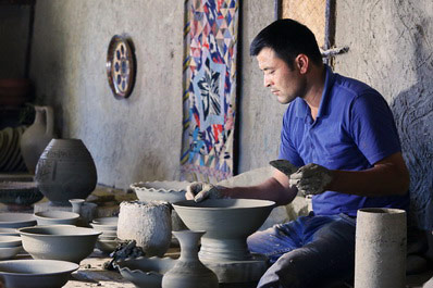 Gijduvan pottery masters workshop