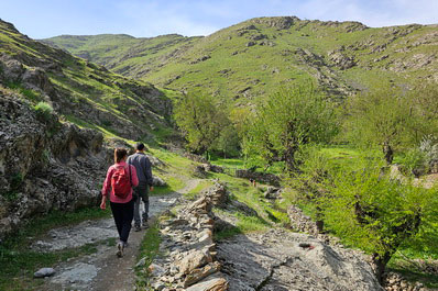 Wandern im Nurata-Gebirge