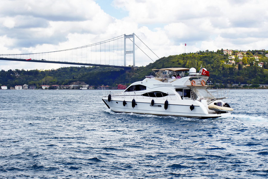 Yacht Cruise on the Bosphorus Strait