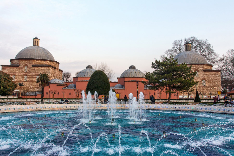 Hurrem Sultan Hamamı, Istanbul, Bath in the Authentic Turkish Hammam