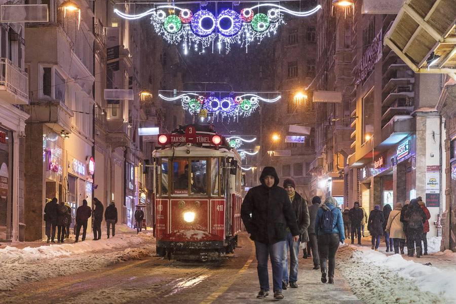 Istanbul Christmas Lights, See Christmas and New Year Lights in Turkey