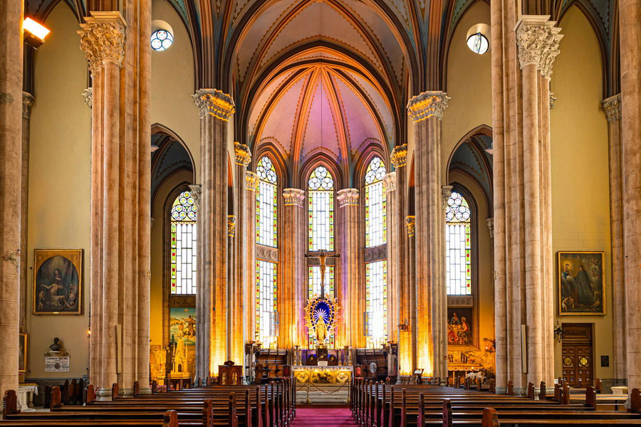 Church of St. Anthony of Padua, Istanbul, Sing Christmas Carols and Attend Holy Mass