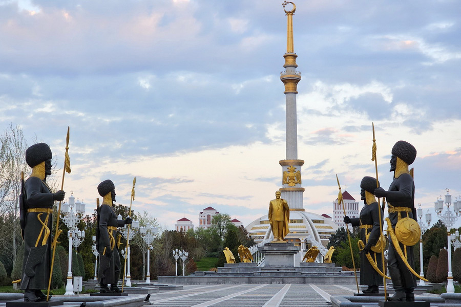 Top 10 Places to Visit in Turkmenistan: The National Independence Park