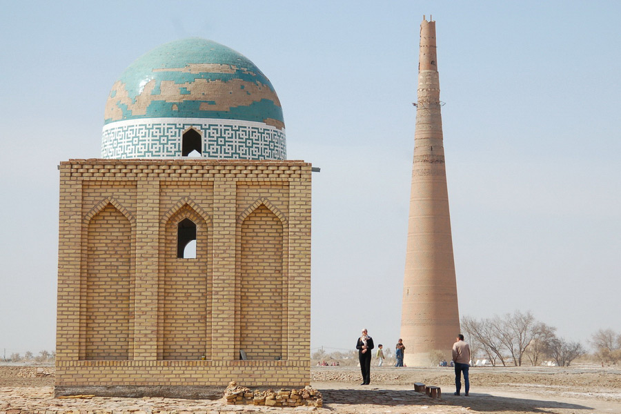 Top 10 Sehenswürdigkeiten in Turkmenistan: Kutlug-Timur Minaret