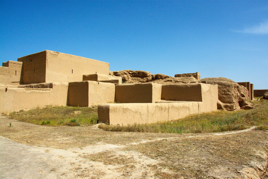 トルクメニスタンの観光名所トップ10：古代ニサ