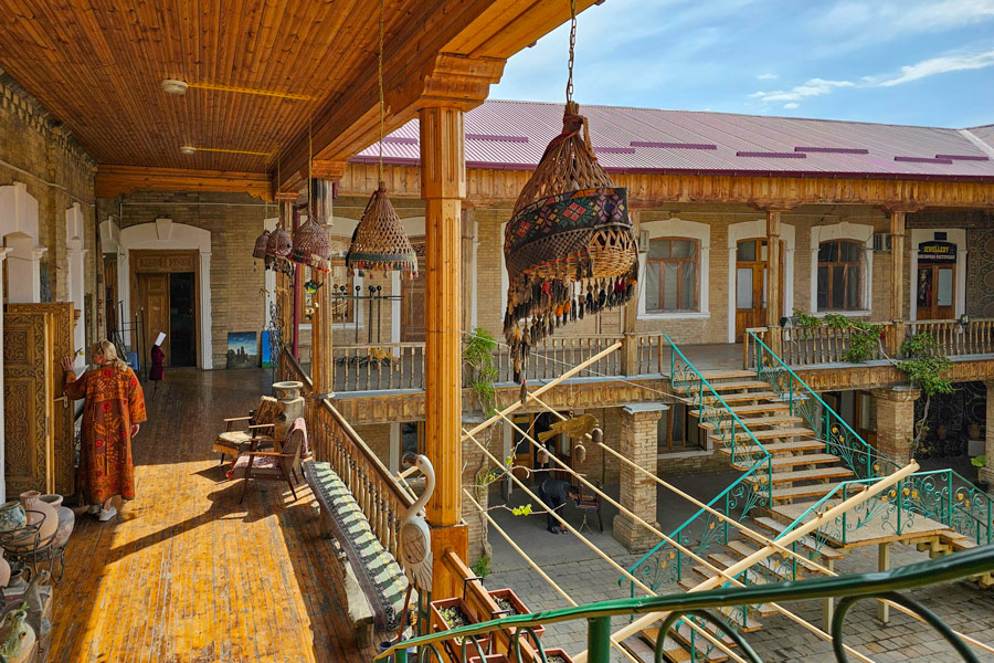 Alibi Leather Workshop, Samarkand Alibi Leather Workshop, Samarkand, Leatherwork