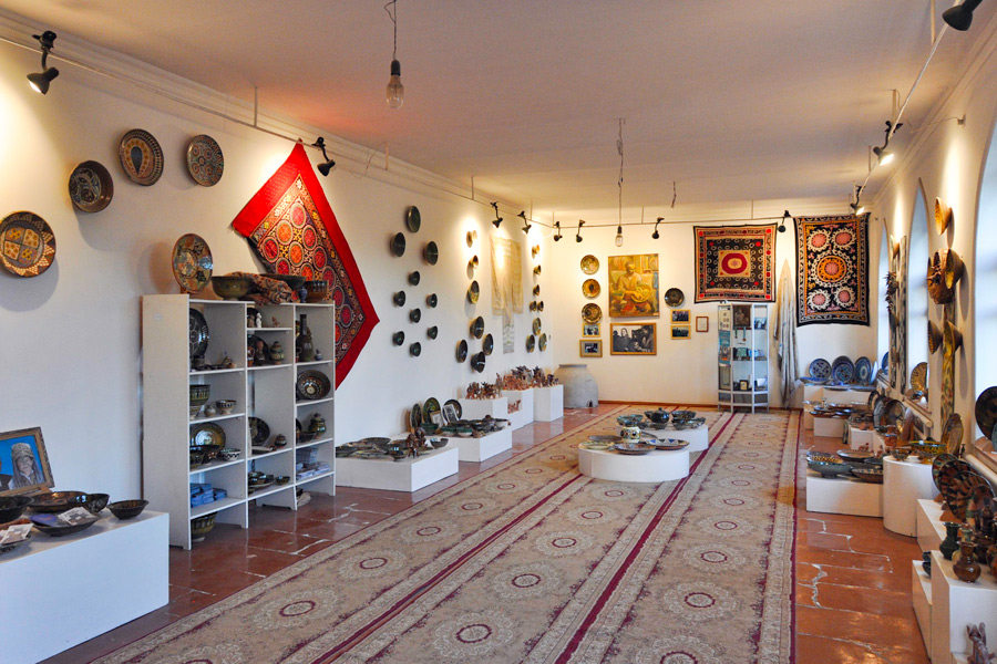 Narzullaev family’s ceramics workshop, Gijduvan Narzullaev family’s ceramics workshop, Gijduvan, Ceramic Artists of Uzbekistan