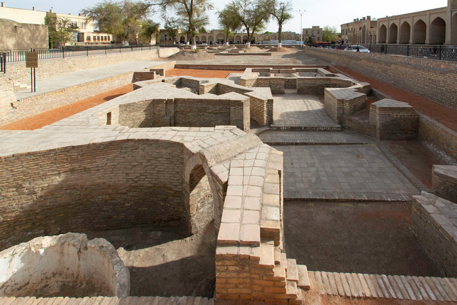 Excavation Site in the Centre of Bukhara Excavation Site in the Centre of Bukhara, Bukhara History