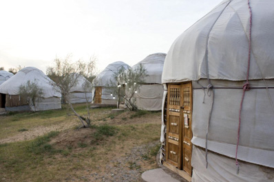 Yurts, Jurtenlager Safari