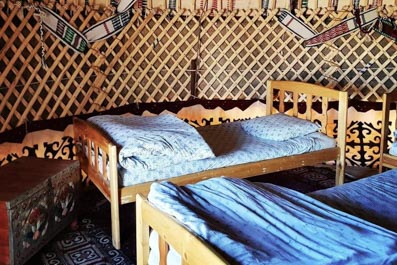 Yurt, Jurtenlager Safari