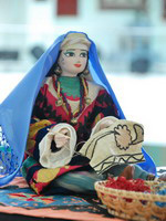 Uzbek dolls and carpets, Tashkent