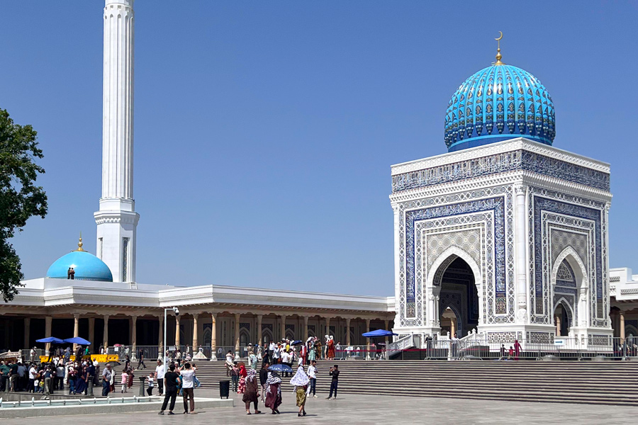 Al-Bukhari Mosque, The Imam al-Bukhari Memorial Complex, Samarkand Al-Bukhari Mosque, The Imam al-Bukhari Memorial Complex, Samarkand