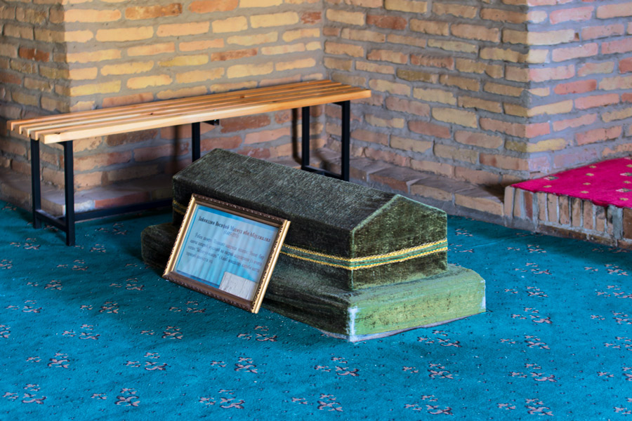 Abubakr Kaffal-Shashi Mausoleum, Tashkent Abubakr Kaffal-Shashi Mausoleum, Tashkent