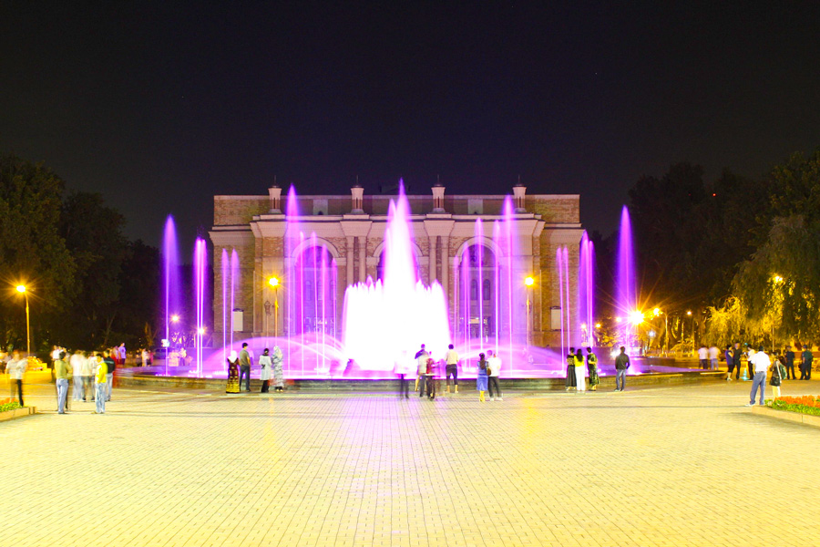 Teatro Alisher Navoi, Tashkent Teatro Alisher Navoi, Tashkent