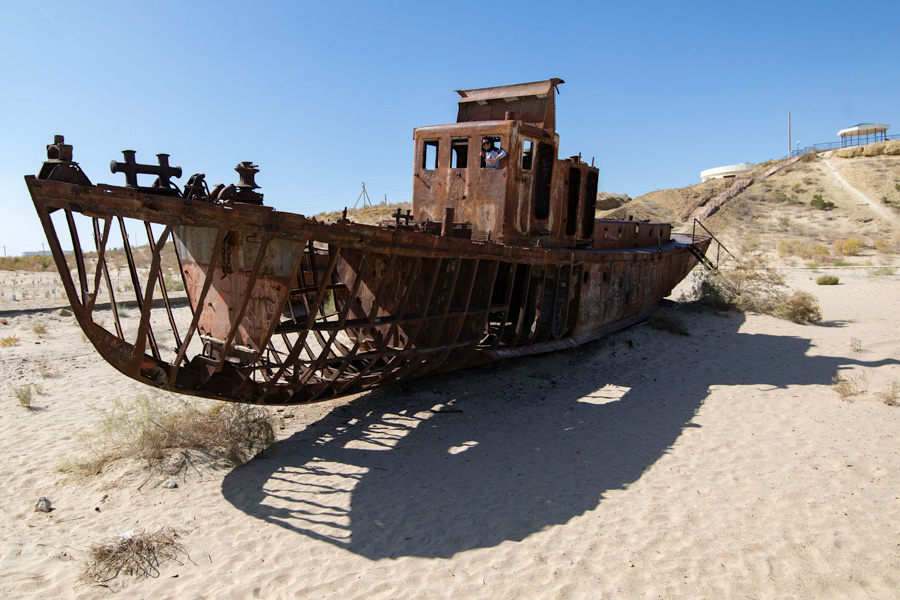 Muynak Camminata Sul Fondo del Mar d’Aral, Muynak