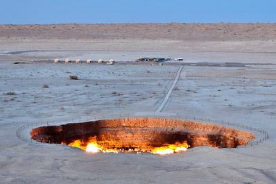 Darvaza Gas Crater, Turkmenistan