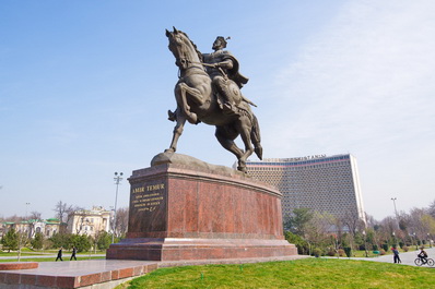 Amir Timur Square, Tashkent