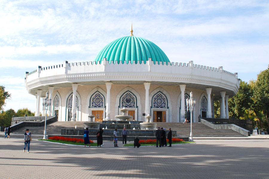 Amir Timur Square, Tashkent