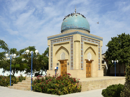 Uzbekistan Train Tour: Tashkent, Ferghana Valley, Bukhara, Samarkand