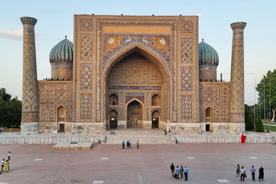 Sherdor Madrasah, Samarkand