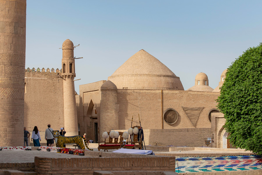 Khoja Berdibai Madrasah, Khiva
